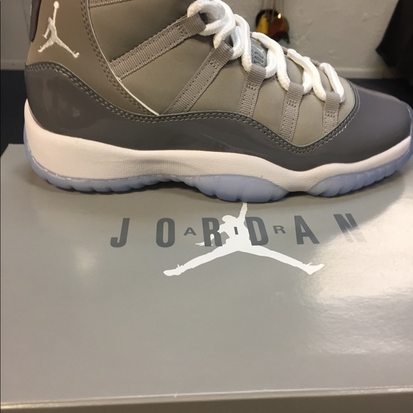 Cool Gray 11’s Sizes 6y, 11, 9, 8.5 Brand new main image 5